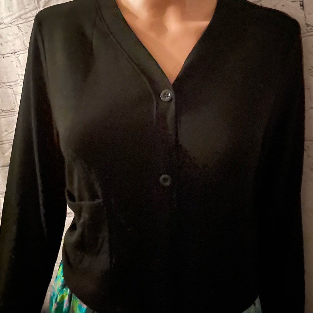 V-Neck Short Waisted Cardigan with Pockets